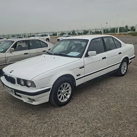 BMW 525 1990