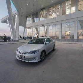 Toyota Camry 2012