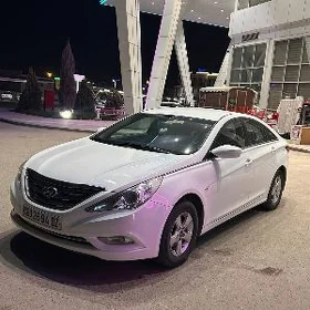 Hyundai Sonata 2012