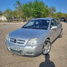 Opel Signum 2003