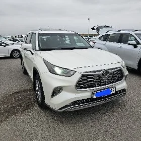 Toyota Highlander 2020