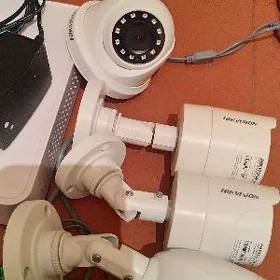 AMATLY KOMPLEKT 4 KAMERA