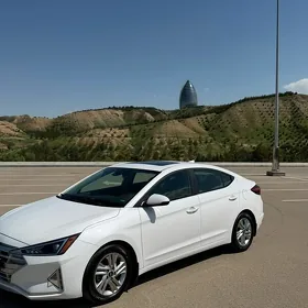 Hyundai Elantra 2020