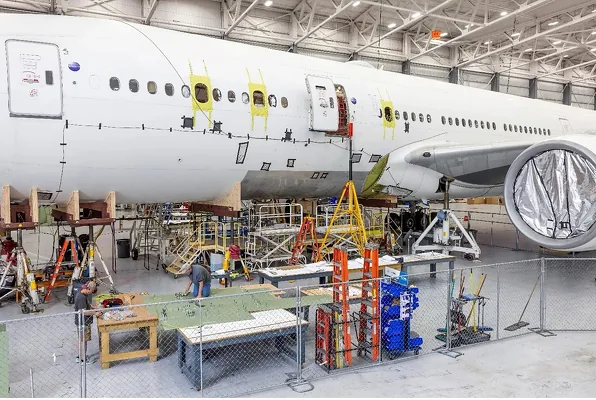 Boeing 777 NASA-nyň uçýan uly barlaghanasyna öwrüldi