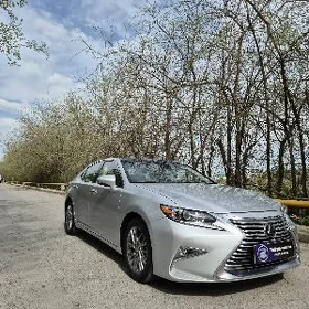 Lexus ES 350 2016