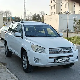 Toyota RAV4 2010
