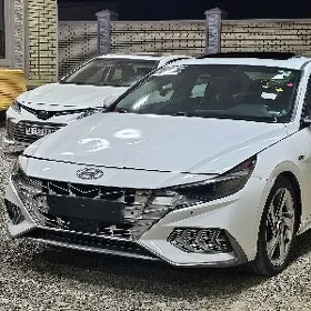 Hyundai Elantra 2022