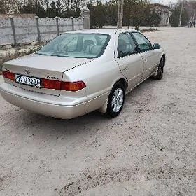 Toyota Camry 2000