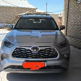 Toyota Highlander 2022