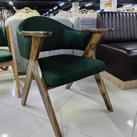 Stul kafe restoranlar üçin.