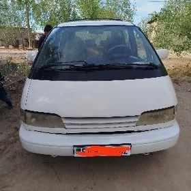 Toyota Previa 1993