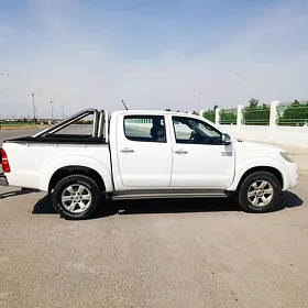 Toyota Hilux 2012