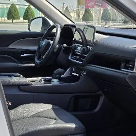 Toyota Grand Highlander 2024