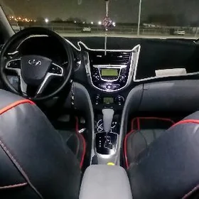 Hyundai Accent 2014