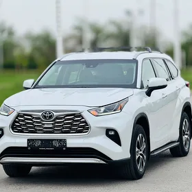 Toyota Highlander 2023