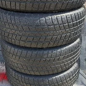 235 60 17 4stuk pokryska kompl