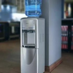 INDESIT KULER TÄZE HOLODILNIK