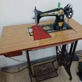 Kebelek tikin mașyn