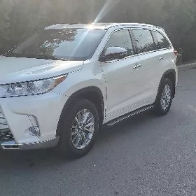 Toyota Highlander 2018