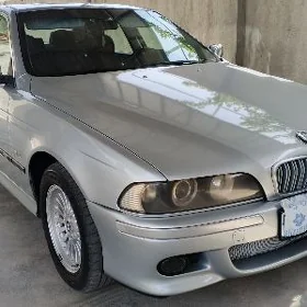BMW E39 2000