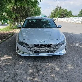 Hyundai Elantra 2021