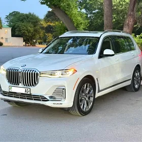BMW X7 2022