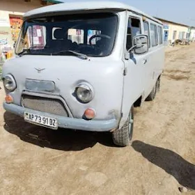 UAZ Profi 1999