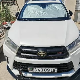 Toyota Highlander 2019