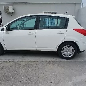 Nissan Versa 2010