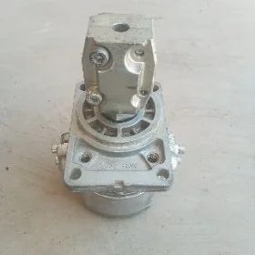 INŞA.TEZEJE.JONDER.TRAHTOR.