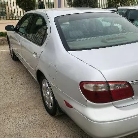 Infiniti I30 2001