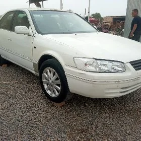 Toyota Camry 1998