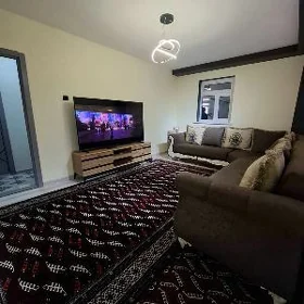 ЦЕНТР  2 ЭТАЖ 3 КОМНАТЫ