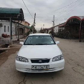 Toyota Camry 2001