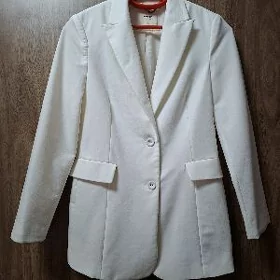 Белый пиджак