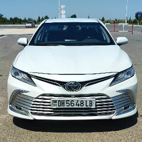 Toyota Camry 2024