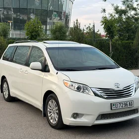 Toyota Sienna 2012