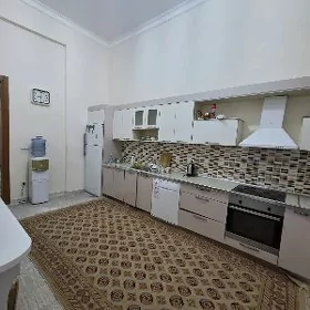 Moskowskiy elitka 5 et 4 komna