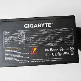 gigabyte 730w blok pitanya