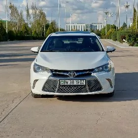 Toyota Camry 2015