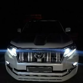 Toyota Land Cruiser Prado 2021