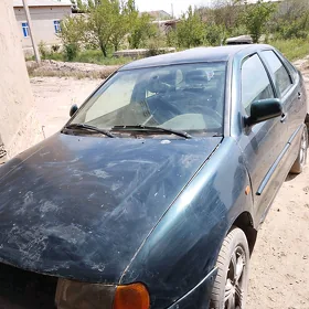 Volkswagen Polo 1998