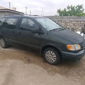 Toyota Sienna 2002