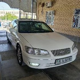 Toyota Camry 2000