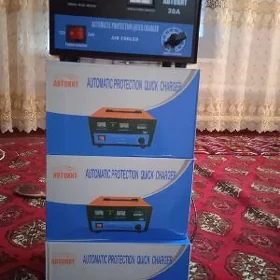 Akkumlýator zarýatnik.