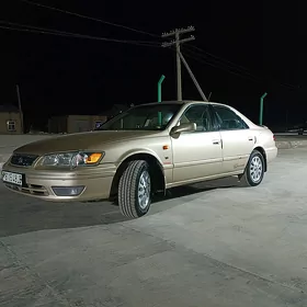 Toyota Camry 2001