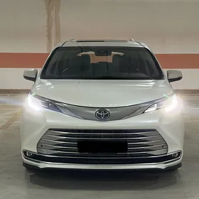 Toyota Sienna 2021
