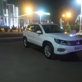 Volkswagen Tiguan 2012