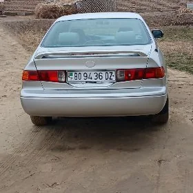 Toyota Camry 2000