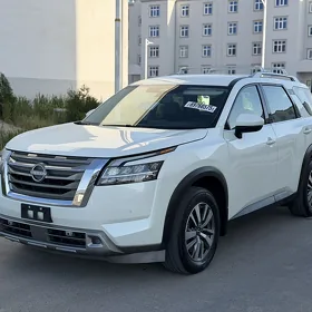 Nissan Pathfinder 2022
